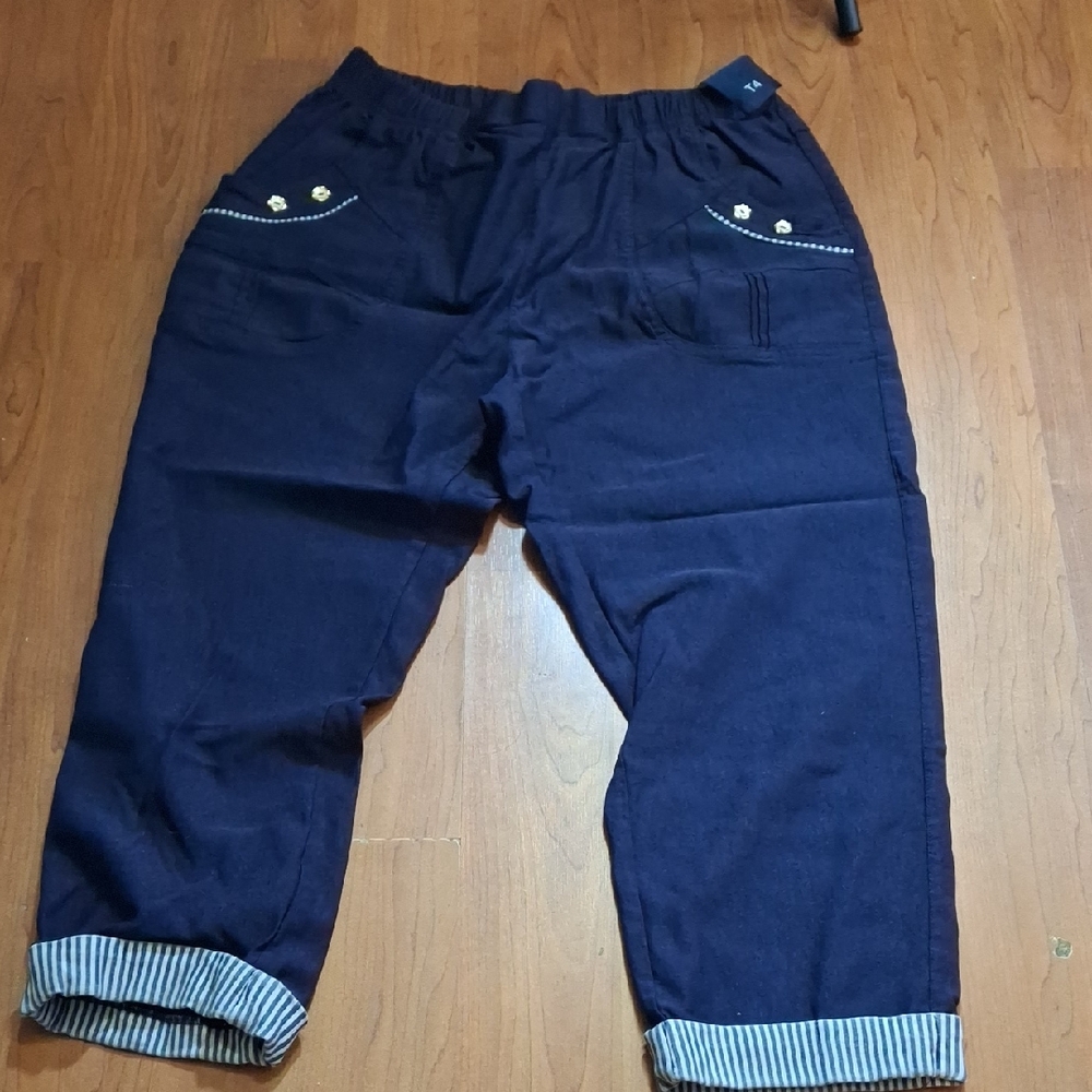 Women's Navy Capris with Striped Cuffs (Can215)